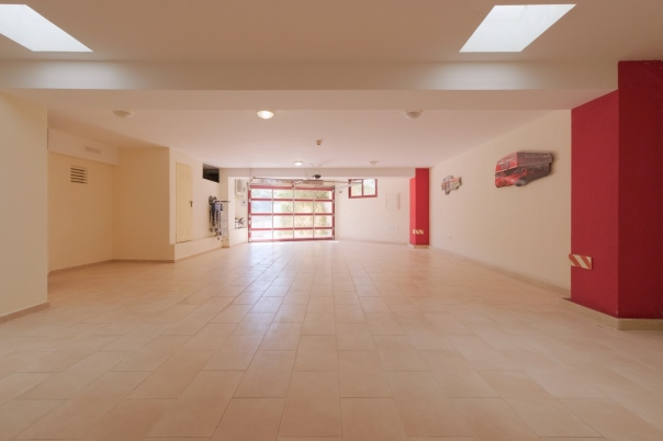 6 bed villa in Altea