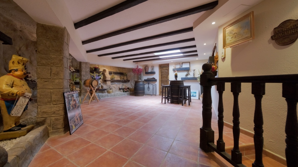 6 bed villa in Altea