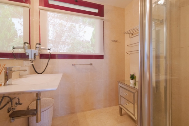 6 bed villa in Altea