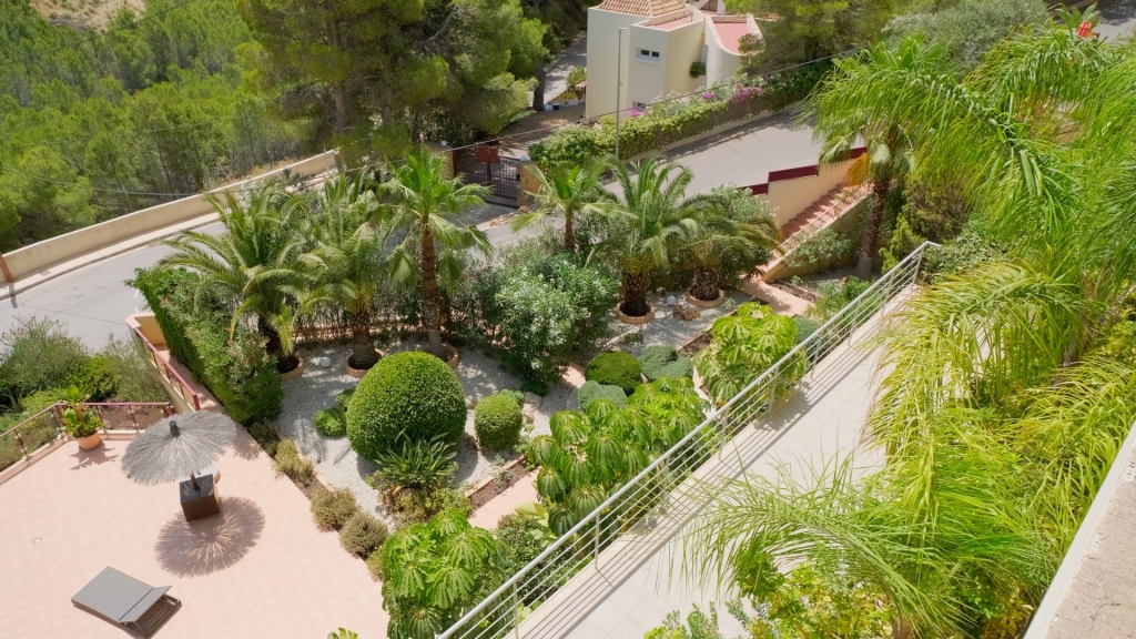 6 bed villa in Altea