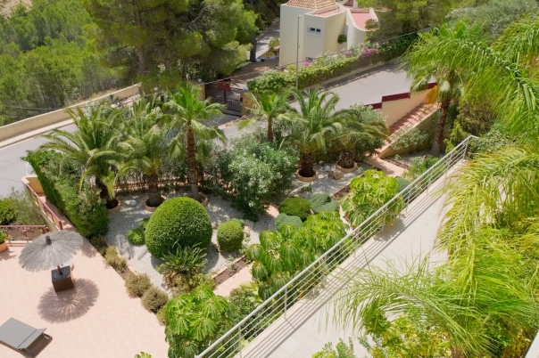 6 bed villa in Altea