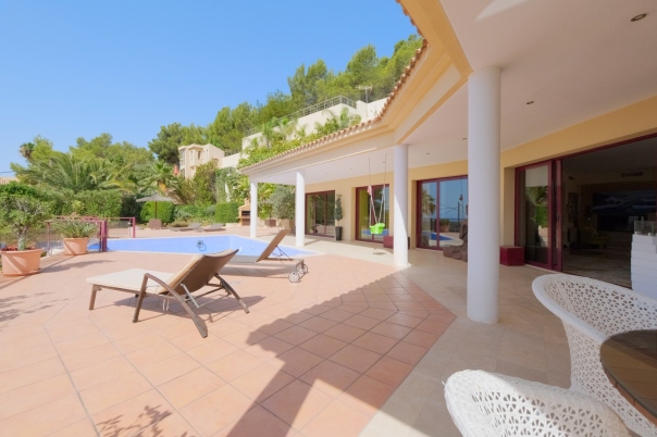 6 bed villa in Altea