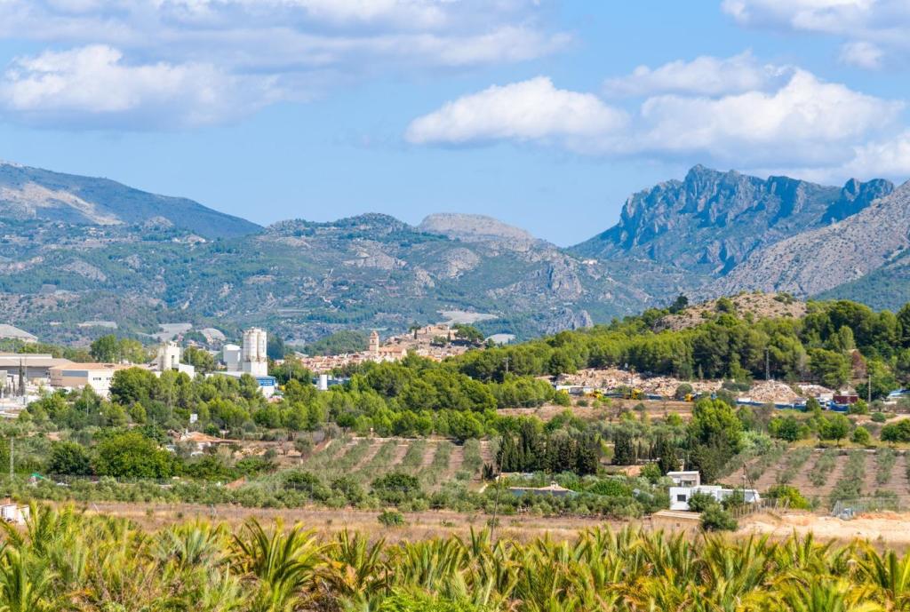 5 bed property in Polop