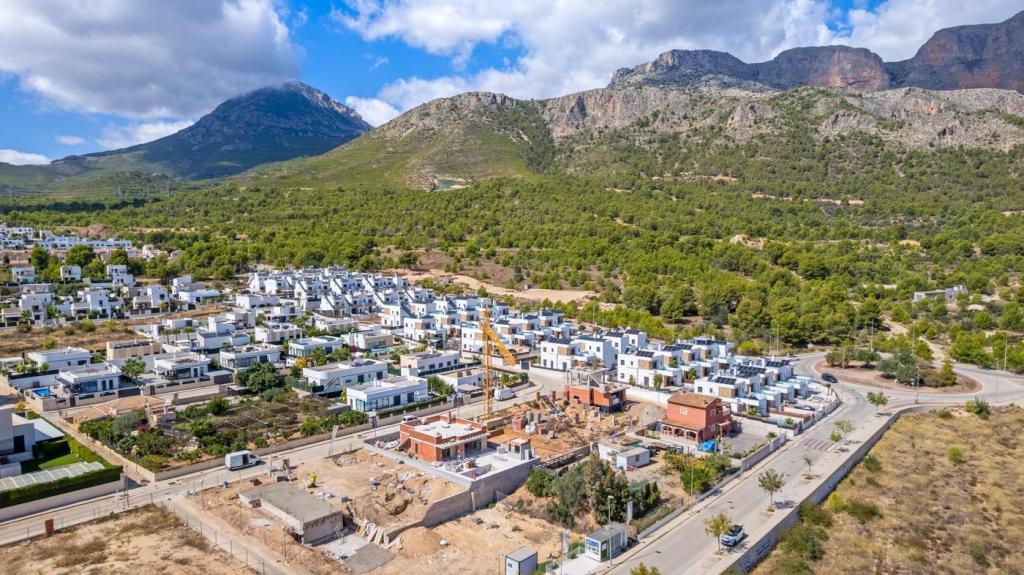 5 bed property in Polop