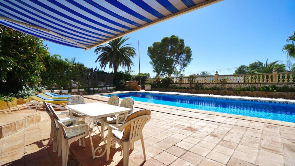 4 bed villas in Moraira