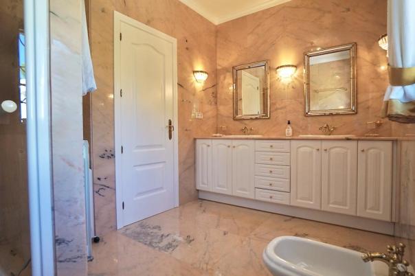 4 bed villas in Moraira