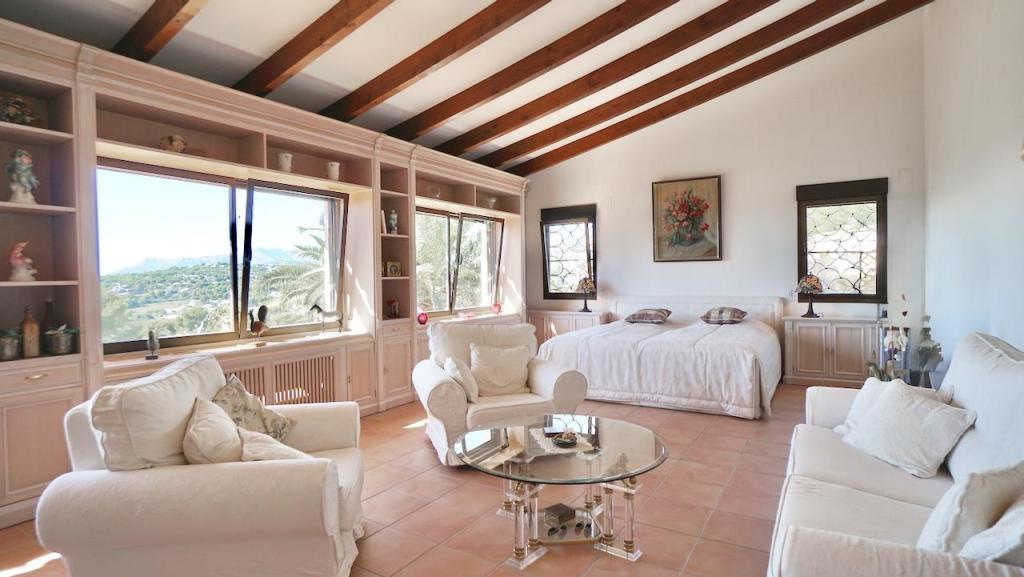 4 bed villas in Moraira
