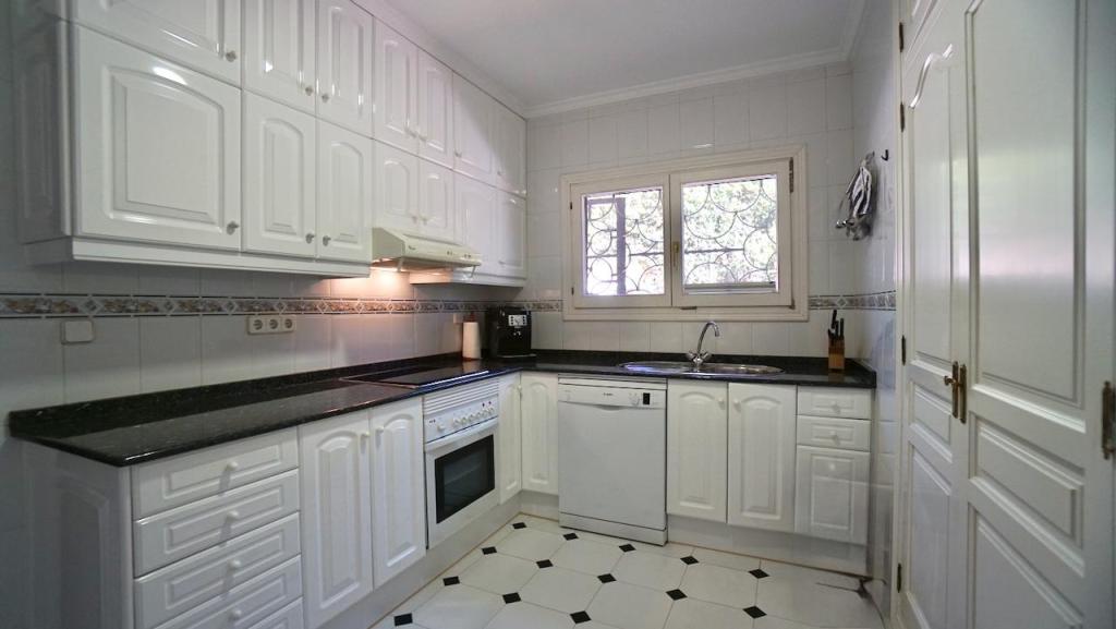 4 bed villas in Moraira
