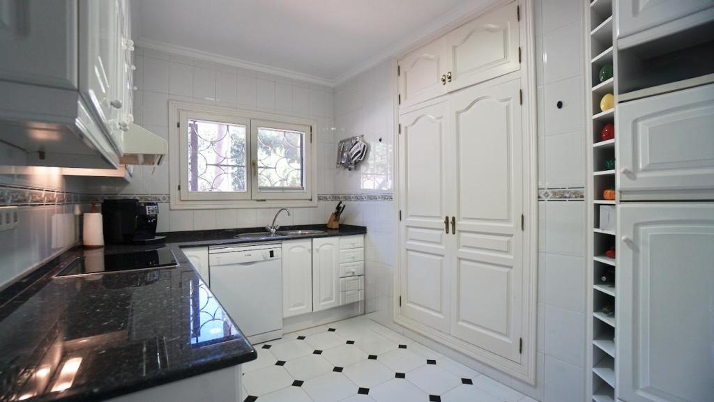 4 bed villas in Moraira