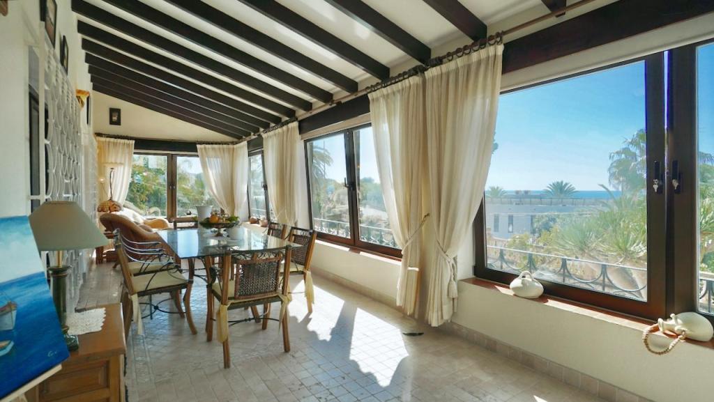 4 bed villas in Moraira