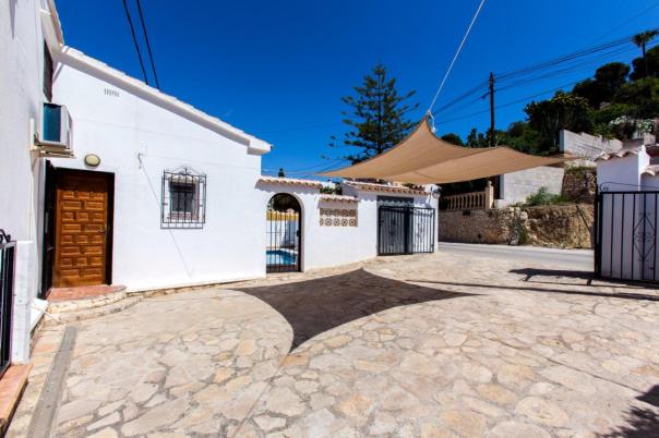 4 bed villa in Benissa