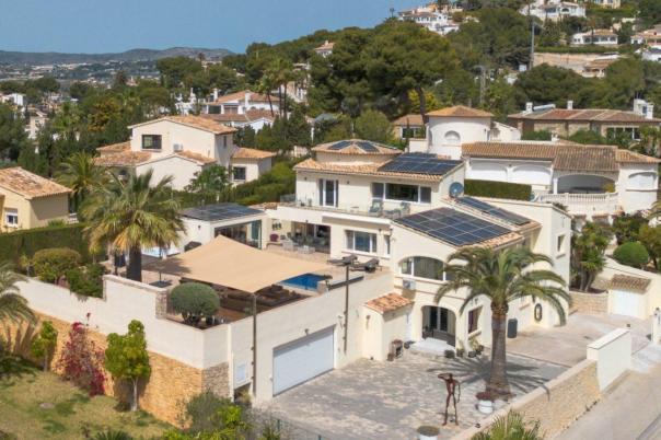 4 bed villa in Moraira