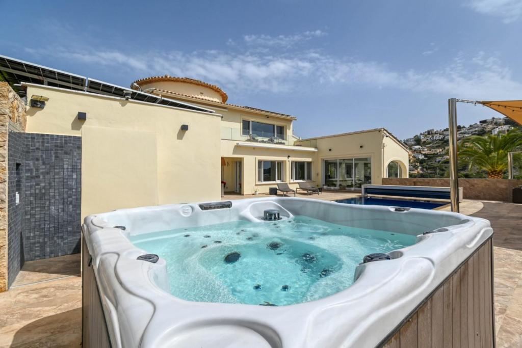4 bed villa in Moraira