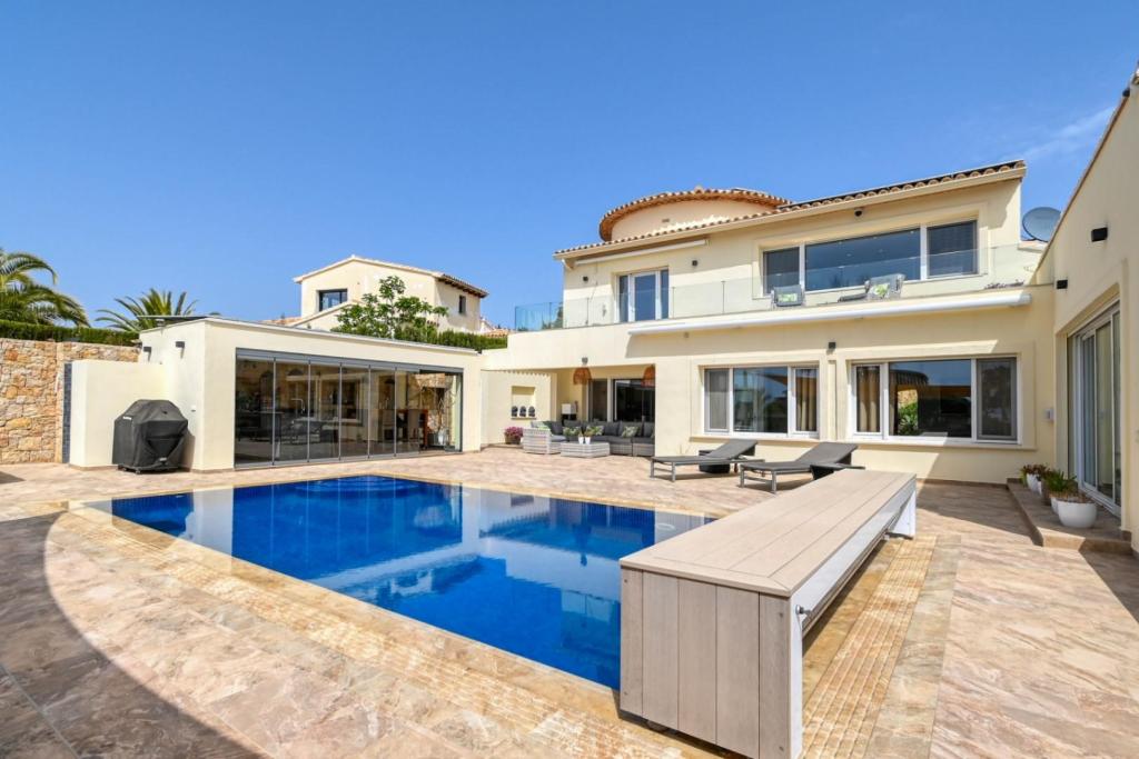 4 bed villa in Moraira