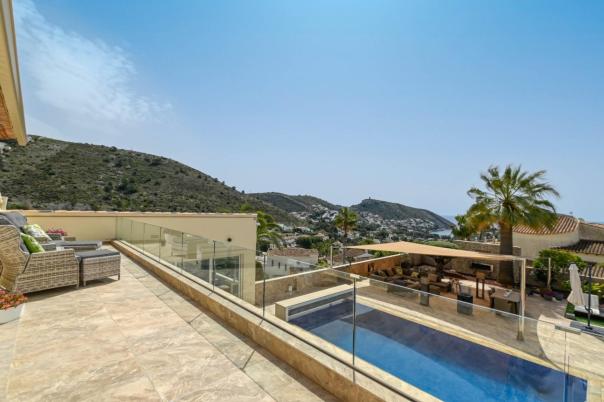 4 bed villa in Moraira