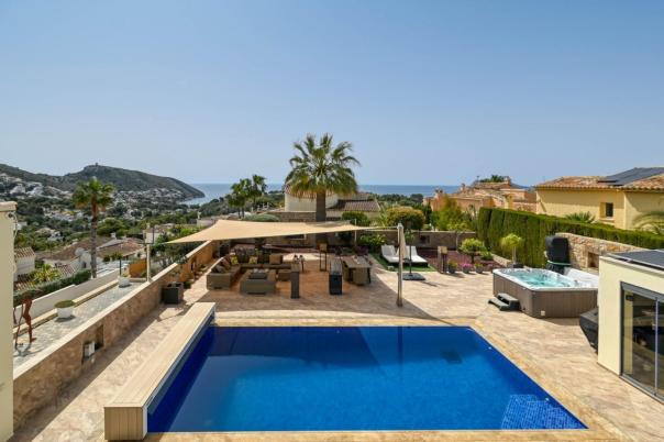 4 bed villa in Moraira