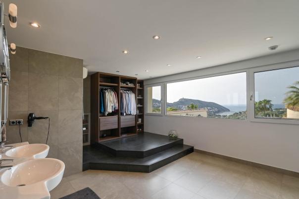 4 bed villa in Moraira