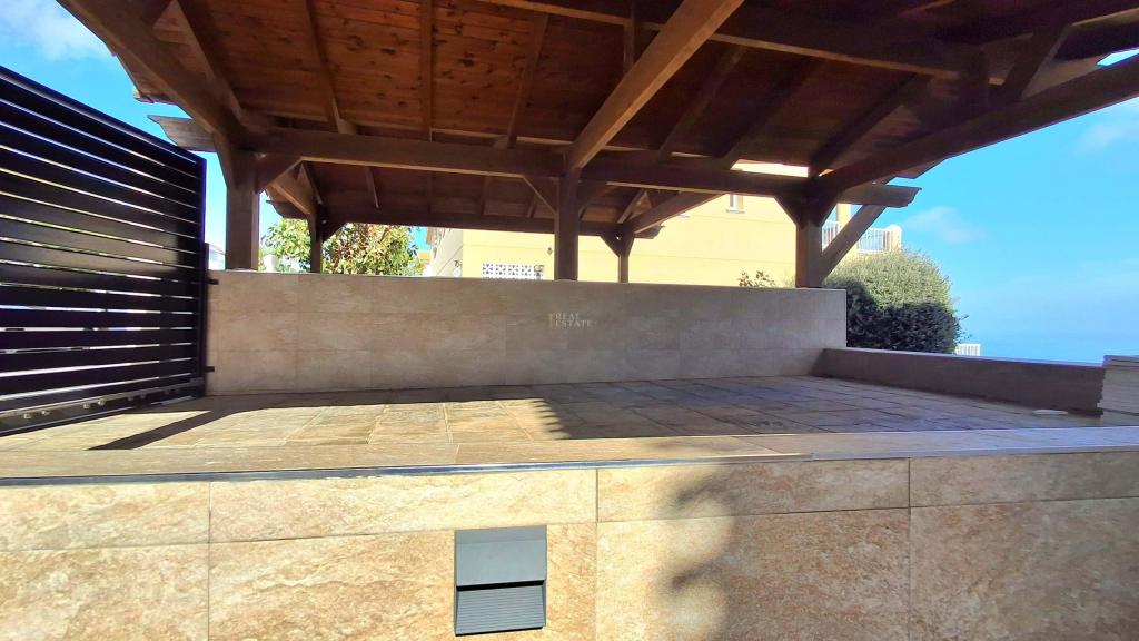 4 bed semi-detached in Santa Pola