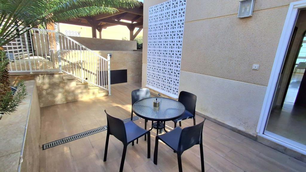 4 bed semi-detached in Santa Pola