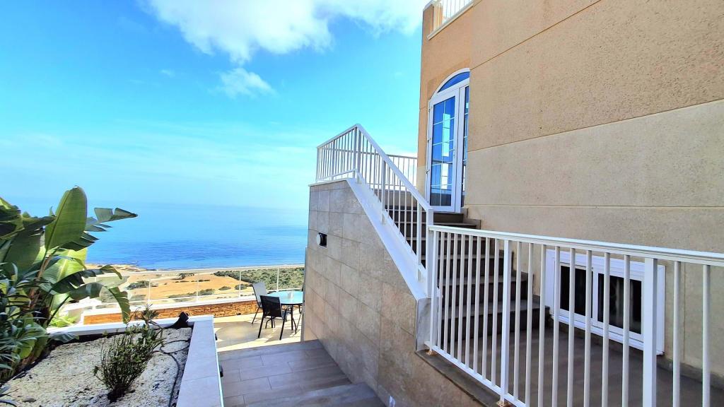4 bed semi-detached in Santa Pola