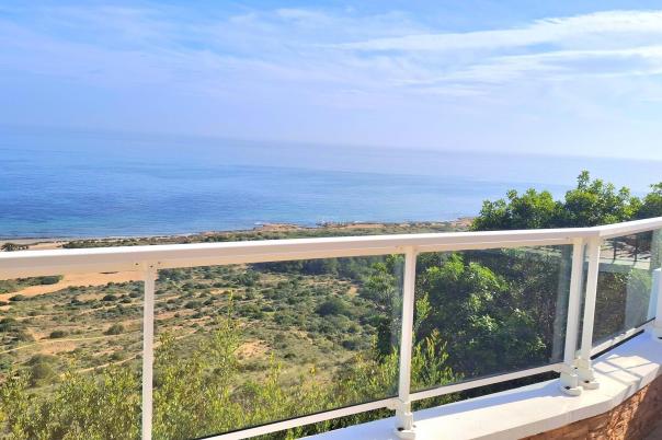 4 bed semi-detached in Santa Pola