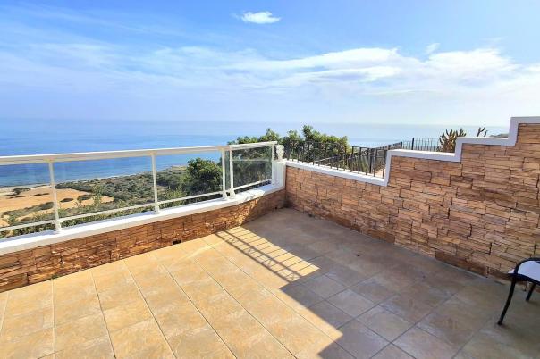 4 bed semi-detached in Santa Pola