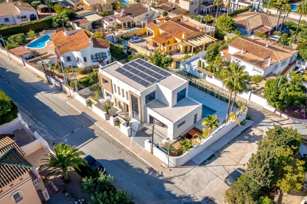 4 bed villa in Albir
