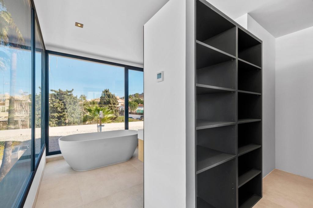 4 bed villa in Albir