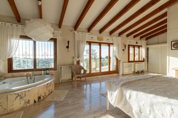 4 bed villa in Benissa