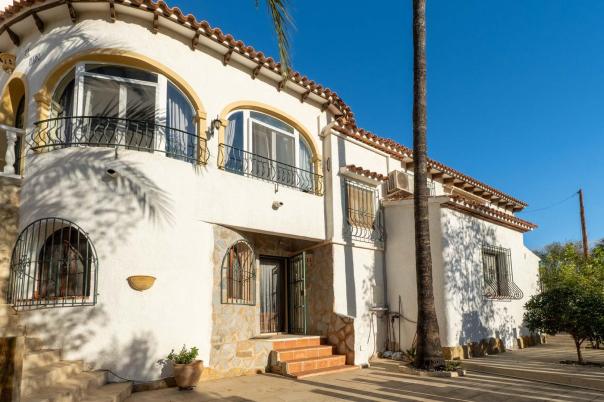 4 bed villa in Benissa