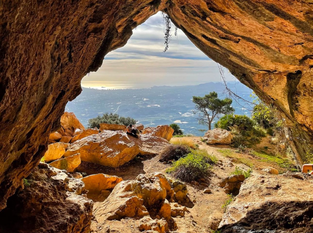 El Forat de Bernia - Hiking on the Costa Blanca