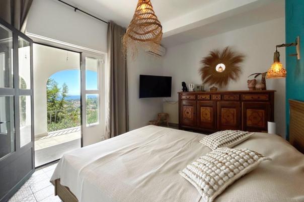 4 bed detached villa in Moraira