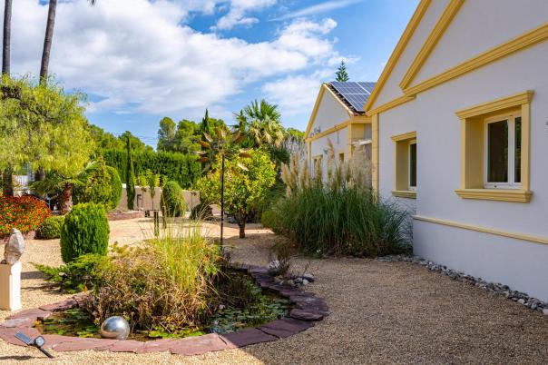 4 bed villa in Altea