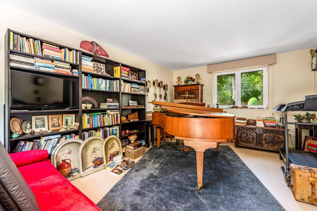 4 bed villa in Altea