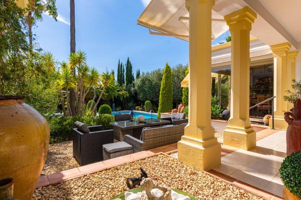 4 bed villa in Altea