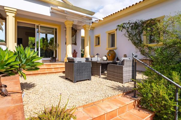 4 bed villa in Altea