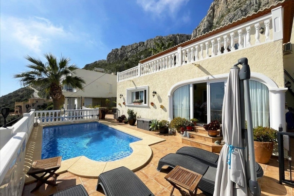 3 bed casa / chalet in Calpe / Calp