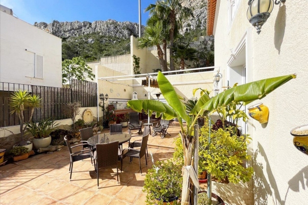 3 bed casa / chalet in Calpe / Calp