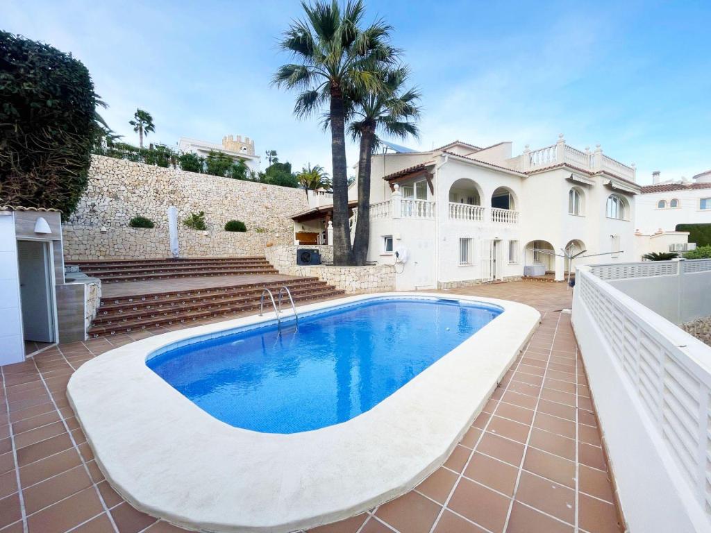 6 bed casa / chalet in Calpe
