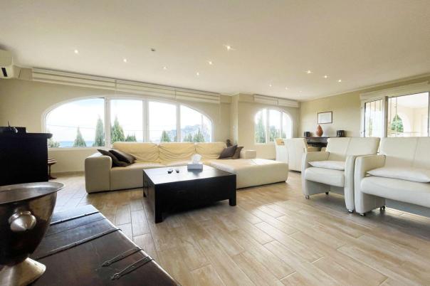 6 bed casa / chalet in Calpe