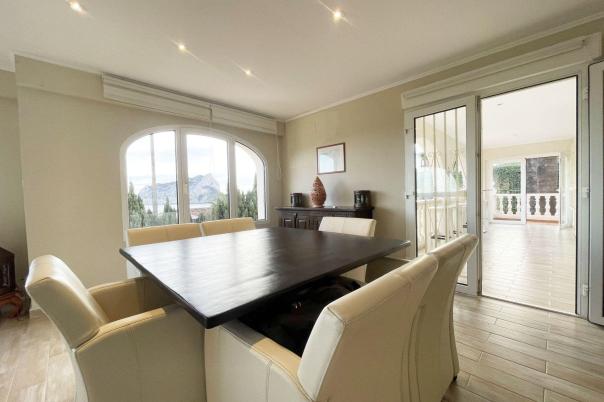 6 bed casa / chalet in Calpe