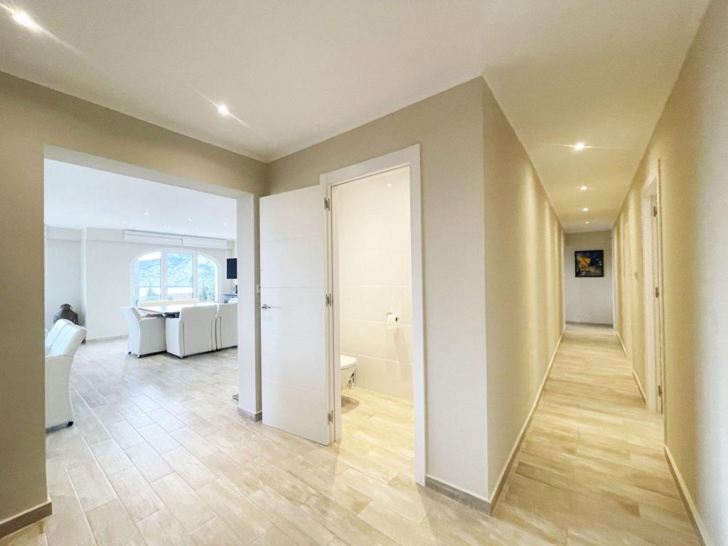 6 bed casa / chalet in Calpe