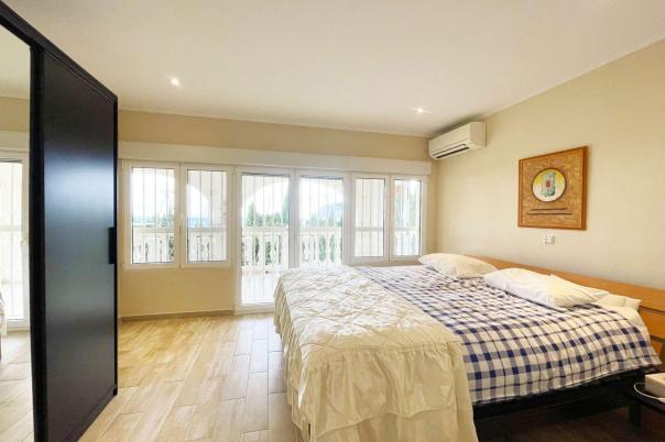 6 bed casa / chalet in Calpe