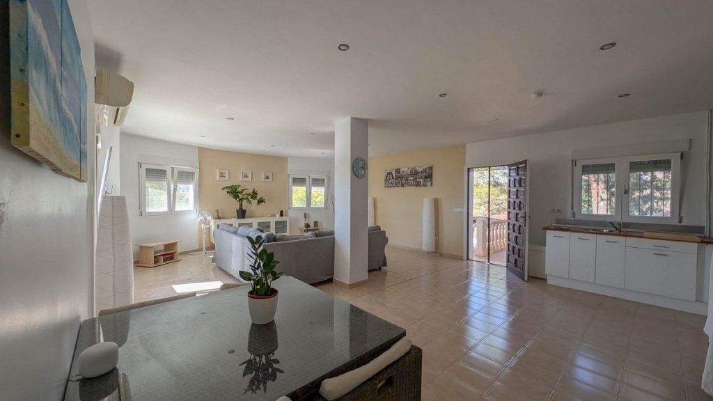 5 bed casa / chalet in Calpe / Calp