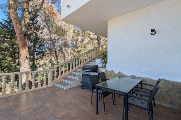 5 bed casa / chalet in Calpe / Calp