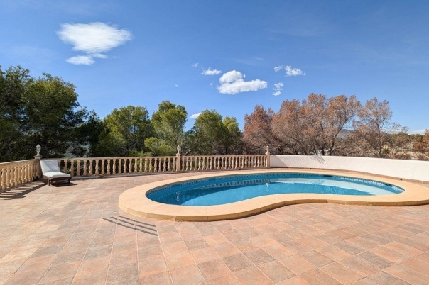 5 bed casa / chalet in Calpe / Calp