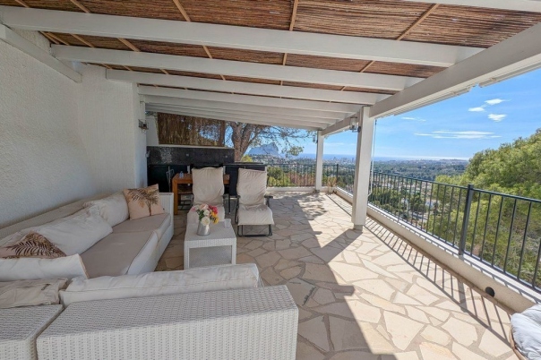 5 bed casa / chalet in Calpe / Calp