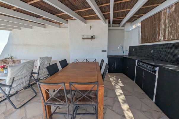 5 bed casa / chalet in Calpe / Calp