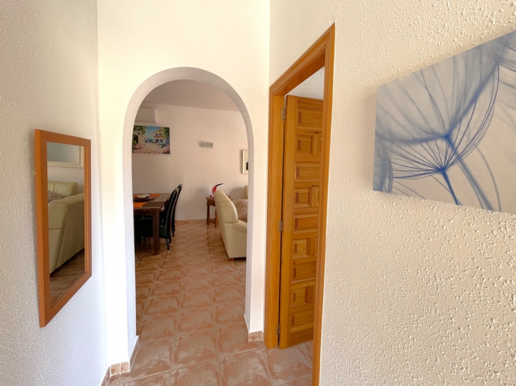 2 bed apartment in Benitachell