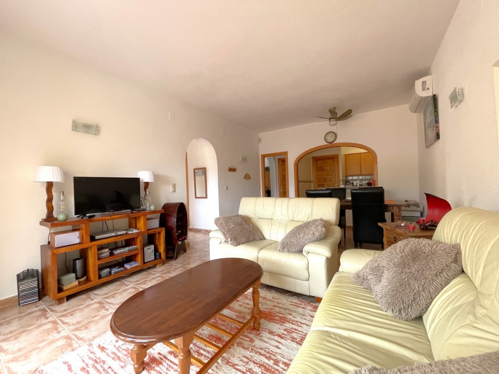 2 bed apartment in Benitachell